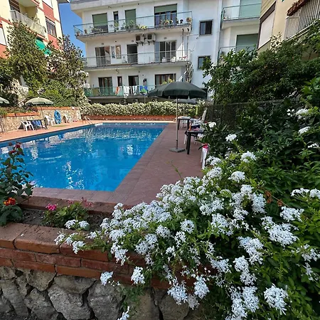 Apartman & Pool 2